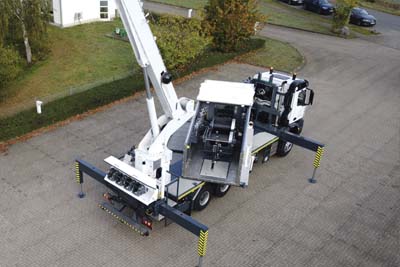 Slickline_crane_truck_integrated_unit_Falcon_Manufactured_GOES_GmbH