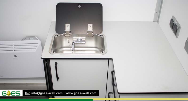 Single Pump Truck with large Welfare cabin